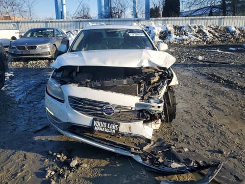 2017 Volvo V60, VIN YV140MEJ6H1352686. Фото 5 з 6 з аукціону Copart. Каталог авто зі США OpenDataCar.