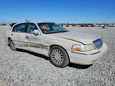2005 Lincoln Town Car, VIN 1LNHM81W45Y642475. Фото 4 з 6 з аукціону Copart. Каталог авто зі США OpenDataCar.