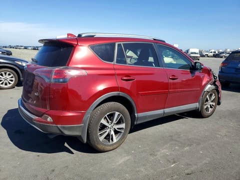 2018 Toyota RAV4, VIN JTMWFREV1JD112060. Фото 3 з 6 з аукціону Copart. Каталог авто зі США OpenDataCar.