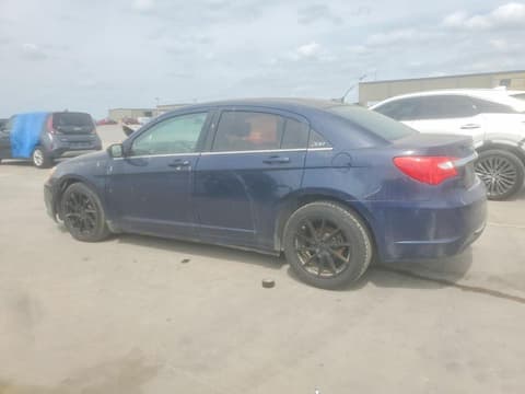 2013 Chrysler 200, VIN 1C3CCBAG7DN737527. Фото 2 з 6 з аукціону Copart. Каталог авто зі США OpenDataCar.