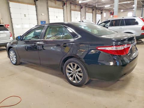 2016 Toyota Camry, VIN 4T4BF1FK7GR555022. Фото 2 з 6 з аукціону Copart. Каталог авто зі США OpenDataCar.