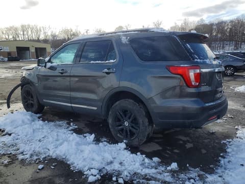 2019 Ford Explorer, VIN 1FM5K8D83KGA02359. Фото 2 з 6 з аукціону Copart. Каталог авто зі США OpenDataCar.