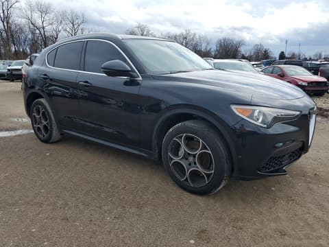 2018 Alfa romeo Stelvio, VIN ZASFAKAN4J7B82430. Фото 4 з 6 з аукціону Copart. Каталог авто зі США OpenDataCar.