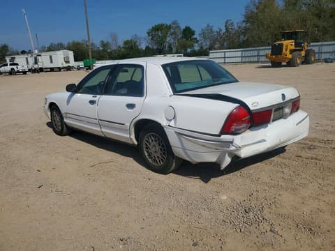 2001 Mercury Grand Marquis, VIN 2MEFM74W41X690553. Фото 2 з 6 з аукціону Copart. Каталог авто зі США OpenDataCar.