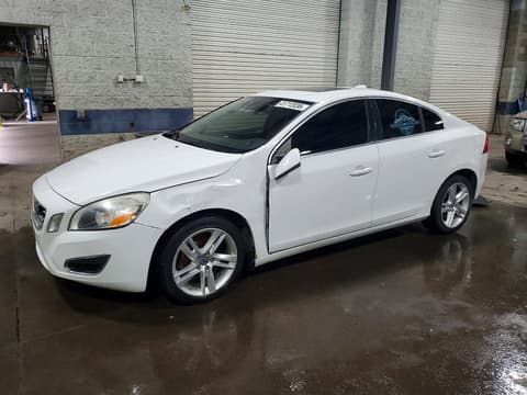 2014 Volvo S60, VIN YV1612FS6E1287156. Фото 1 з 6 з аукціону Copart. Каталог авто зі США OpenDataCar.
