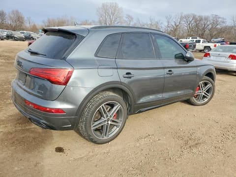 2024 Audi Q5, VIN WA1E2AFY8R2137556. Photo 3 of 6 from Copart auction. OpenDataCar US salvage catalog.
