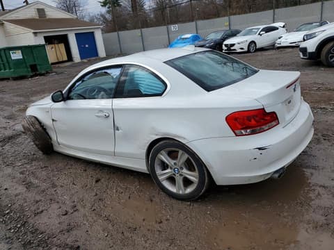 2013 Bmw 1 Series, VIN WBAUP9C55DVS95286. Фото 2 з 6 з аукціону Copart. Каталог авто зі США OpenDataCar.