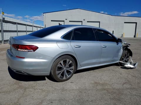 2021 Volkswagen Passat, VIN 1VWSA7A30MC002808. Фото 3 из 6 с аукциона Copart. Каталог авто из США OpenDataCar.