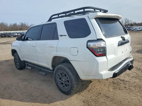 2024 Toyota 4Runner, VIN JTELU5JR2R6247487. Фото 2 з 6 з аукціону Copart. Каталог авто зі США OpenDataCar.