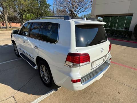 2014 Lexus LX 570, VIN JTJHY7AX1E4140779. Фото 3 з 6 з аукціону Copart. Каталог авто зі США OpenDataCar.