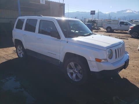 2017 Jeep Patriot, VIN 1C4NJRFB9HD135594. Фото 4 из 6 с аукциона Copart. Каталог авто из США OpenDataCar.