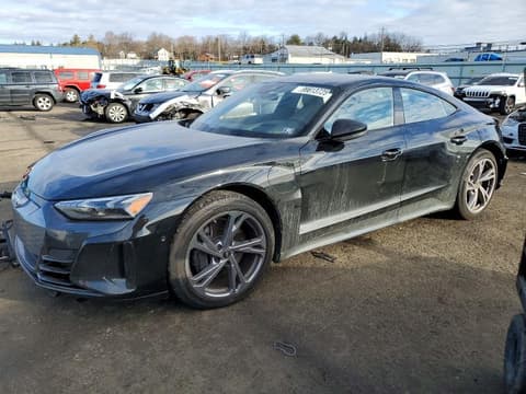 2022 Audi e-tron GT, VIN WAUDJBFW4N7003744. Фото 1 з 6 з аукціону Copart. Каталог авто зі США OpenDataCar.