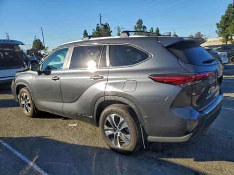 2023 Toyota Highlander, VIN 5TDKDRAH5PS514388. Фото 2 з 6 з аукціону Copart. Каталог авто зі США OpenDataCar.