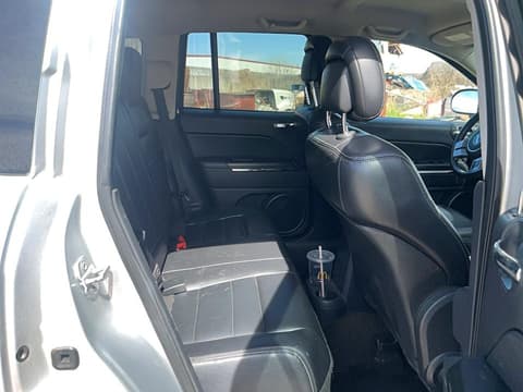 2013 Jeep Compass, VIN 1C4NJCCB0DD270572. Фото 6 з 6 з аукціону Copart. Каталог авто зі США OpenDataCar.