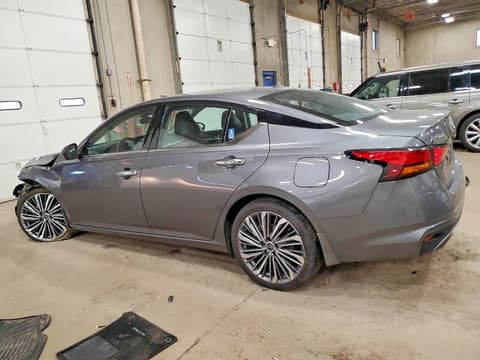 2024 Nissan Altima, VIN 1N4BL4EW9RN371796. Фото 2 з 6 з аукціону Copart. Каталог авто зі США OpenDataCar.