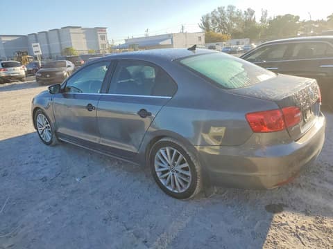 2011 Volkswagen Jetta, VIN 3VWLX7AJ5BM352772. Zdjęcie 2 z 6 z aukcji Copart. Katalog aut z USA OpenDataCar.