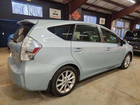 2013 Toyota Prius V, VIN JTDZN3EU8D3246790. Фото 3 з 6 з аукціону Copart. Каталог авто зі США OpenDataCar.