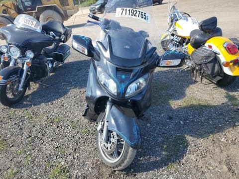 2008 Suzuki AN650, VIN JS1CP51A082100834. Фото 2 з 6 з аукціону Copart. Каталог авто зі США OpenDataCar.