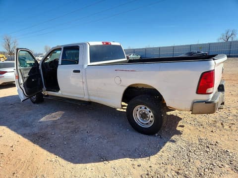 2011 Dodge Ram 2500, VIN 3D7TT2CTXBG552048. Zdjęcie 2 z 6 z aukcji Copart. Katalog aut z USA OpenDataCar.