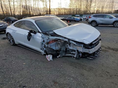 2022 Audi e-tron GT, VIN WAUEJBFWXN7006488. Фото 4 з 6 з аукціону Copart. Каталог авто зі США OpenDataCar.