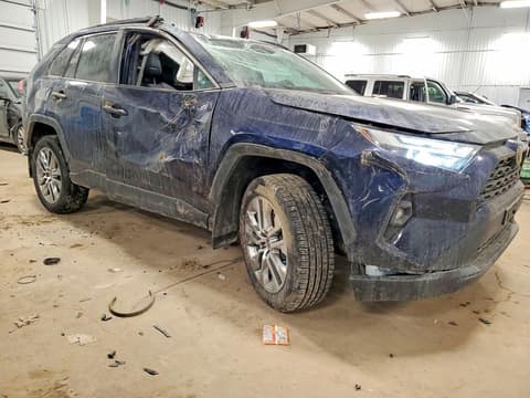 2023 Toyota RAV4, VIN 2T3A1RFV5PW401431. Zdjęcie 4 z 6 z aukcji Copart. Katalog aut z USA OpenDataCar.