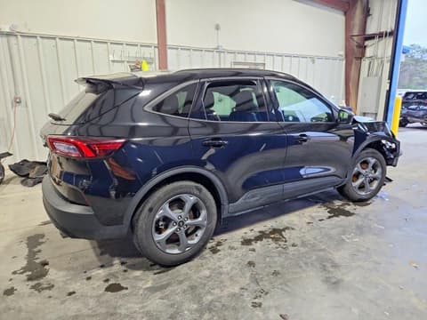 2025 Ford Escape, VIN 1FMCU0MN7SUA87653. Фото 3 з 6 з аукціону Copart. Каталог авто зі США OpenDataCar.