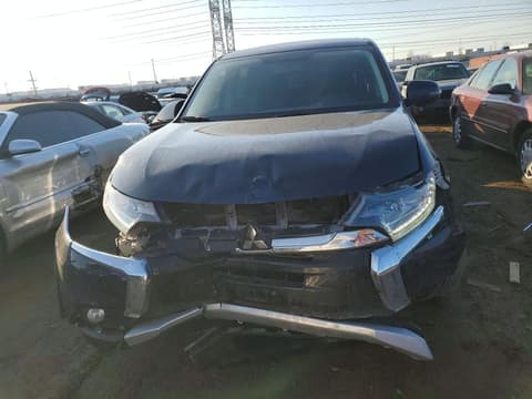 2018 Mitsubishi Outlander, VIN JA4AZ3A37JZ014621. Фото 5 з 6 з аукціону Copart. Каталог авто зі США OpenDataCar.