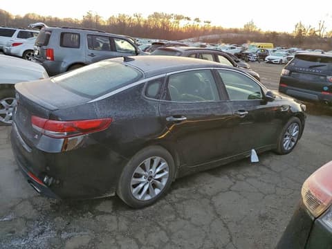 2018 Kia Optima, VIN 5XXGT4L38JG234566. Фото 3 з 6 з аукціону Copart. Каталог авто зі США OpenDataCar.