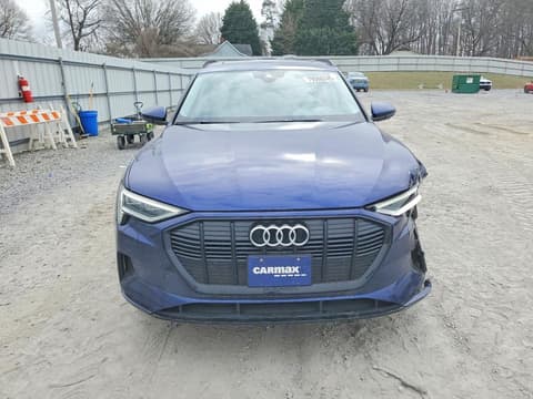 2022 Audi e-tron, VIN WA1AAAGE0NB012888. Фото 5 из 6 с аукциона Copart. Каталог авто из США OpenDataCar.