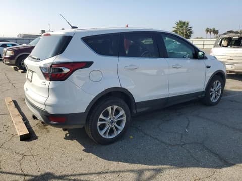 2017 Ford Escape, VIN 1FMCU9GD5HUB45551. Zdjęcie 3 z 6 z aukcji Copart. Katalog aut z USA OpenDataCar.