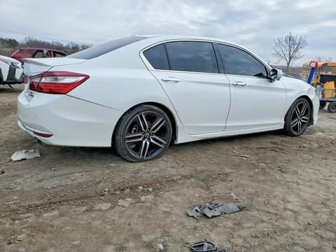 2016 Honda Accord, VIN 1HGCR3F92GA013770. Zdjęcie 3 z 6 z aukcji Copart. Katalog aut z USA OpenDataCar.