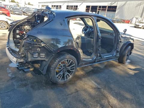 2023 Maserati Grecale, VIN ZN682AVM7P7434205. Фото 3 з 6 з аукціону Copart. Каталог авто зі США OpenDataCar.