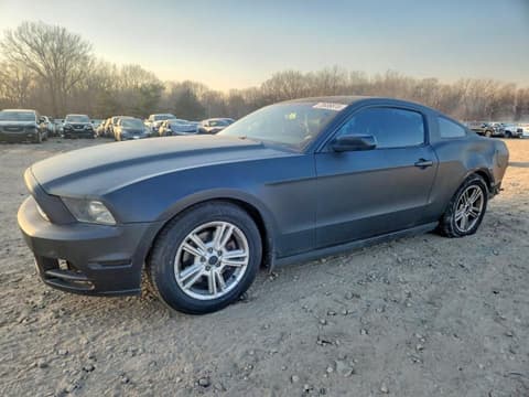 2014 Ford Mustang, VIN 1ZVBP8AM2E5267197. Фото 1 из 6 с аукциона Copart. Каталог авто из США OpenDataCar.