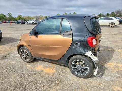 2016 Smart Fortwo, VIN WMEFJ5DA7GK068769. Фото 2 з 6 з аукціону Copart. Каталог авто зі США OpenDataCar.
