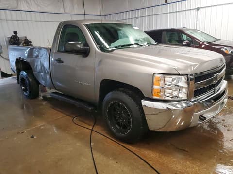 2012 Chevrolet Silverado, VIN 1GCNKPE01CZ213878. Zdjęcie 4 z 6 z aukcji Copart. Katalog aut z USA OpenDataCar.