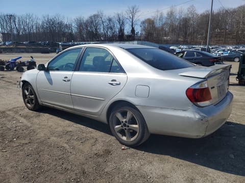 2005 Toyota Camry, VIN 4T1BA32K15U054652. Фото 2 з 6 з аукціону Copart. Каталог авто зі США OpenDataCar.
