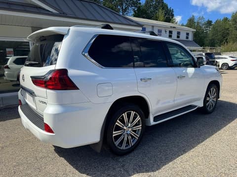 2016 Lexus LX 570, VIN JTJHY7AX0G4198272. Фото 4 з 6 з аукціону Copart. Каталог авто зі США OpenDataCar.