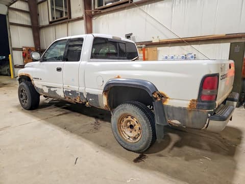 2001 Dodge Ram 1500, VIN 1B7HF13Y71J272291. Фото 2 з 6 з аукціону Copart. Каталог авто зі США OpenDataCar.