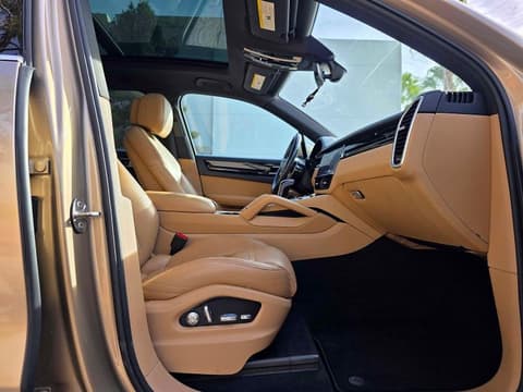 2019 Porsche Cayenne, VIN WP1AB2AY1KDA60930. Фото 5 з 6 з аукціону Copart. Каталог авто зі США OpenDataCar.