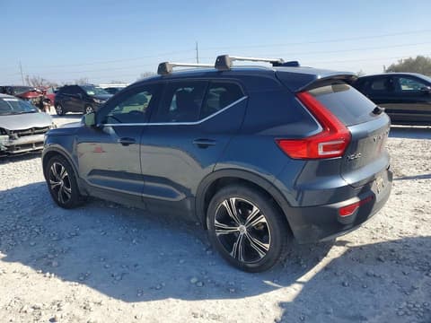 2021 Volvo XC40, VIN YV4162UL2M2457791. Фото 2 з 6 з аукціону Copart. Каталог авто зі США OpenDataCar.