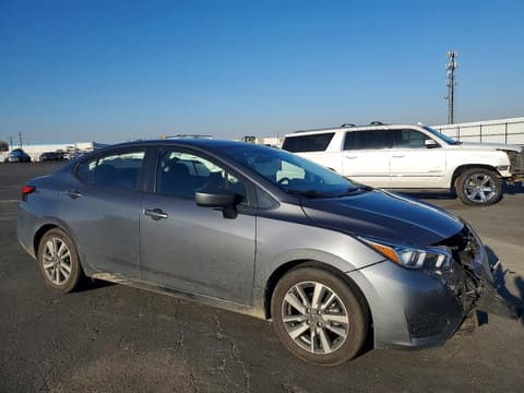 2023 Nissan Versa, VIN 3N1CN8EV8PL846717. Фото 4 з 6 з аукціону Copart. Каталог авто зі США OpenDataCar.