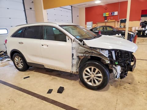 2017 Kia Sorento, VIN 5XYPGDA32HG329038. Zdjęcie 4 z 6 z aukcji Copart. Katalog aut z USA OpenDataCar.