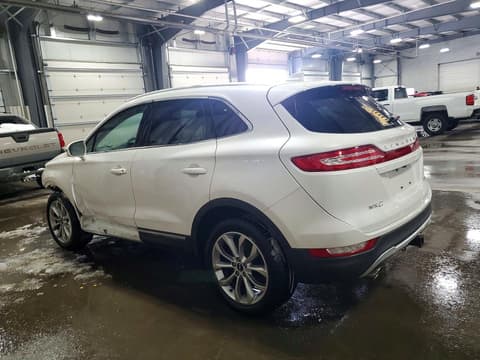 2017 Lincoln MKC, VIN 5LMCJ2D94HUL12365. Фото 2 з 6 з аукціону Copart. Каталог авто зі США OpenDataCar.