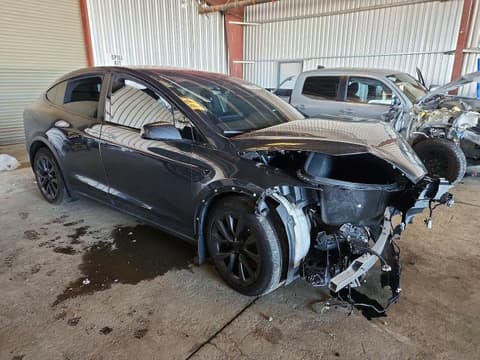 2024 Tesla Model X, VIN 7SAXCAE58RF438833. Фото 4 из 6 с аукциона Copart. Каталог авто из США OpenDataCar.