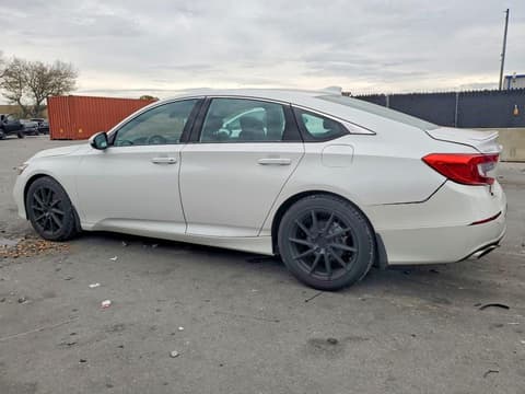 2018 Honda Accord, VIN 1HGCV1F38JA063026. Zdjęcie 2 z 6 z aukcji Copart. Katalog aut z USA OpenDataCar.