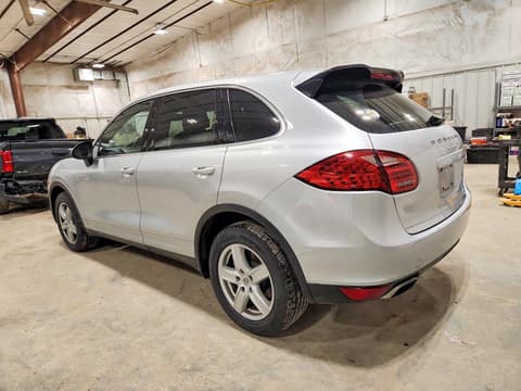 2012 Porsche Cayenne, VIN WP1AA2A26CLA08974. Фото 2 з 6 з аукціону Copart. Каталог авто зі США OpenDataCar.