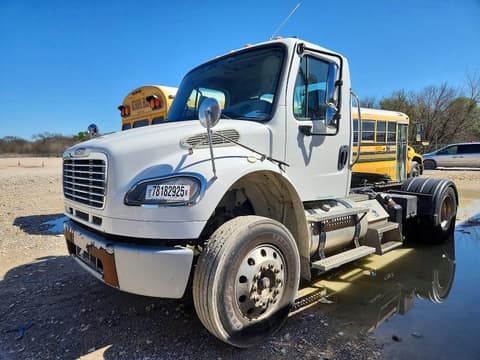 2015 Freightliner M2, VIN 1FUBCYCY3FHGS1951. Фото 2 з 6 з аукціону Copart. Каталог авто зі США OpenDataCar.