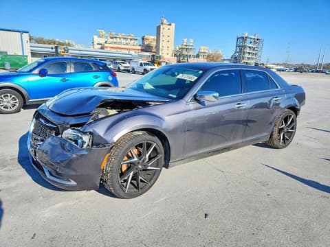 2015 Chrysler 300, VIN 2C3CCAEG8FH853934. Фото 1 з 6 з аукціону Copart. Каталог авто зі США OpenDataCar.