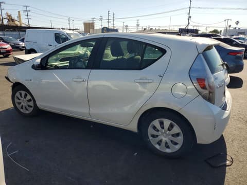 2013 Toyota Prius C, VIN JTDKDTB3XD1549369. Фото 2 з 6 з аукціону Copart. Каталог авто зі США OpenDataCar.