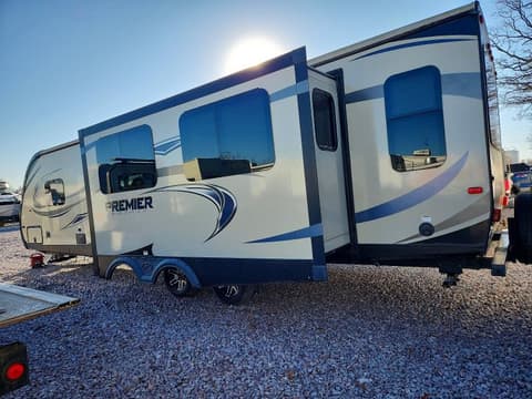 2018 Keystone Premier, VIN 4YDT30R27JD430897. Фото 3 з 6 з аукціону Copart. Каталог авто зі США OpenDataCar.